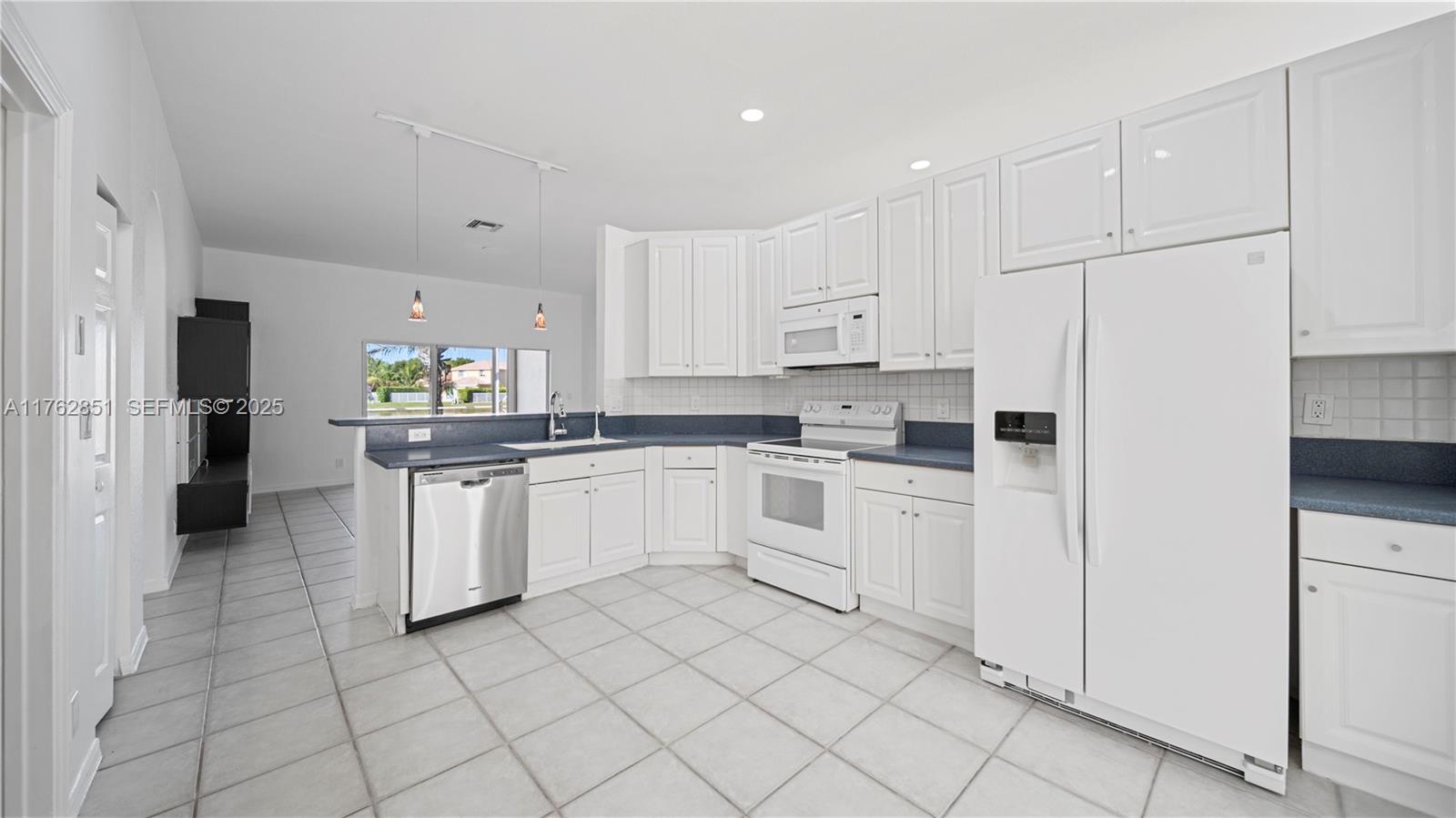 4297 Diamond Terrace 4297