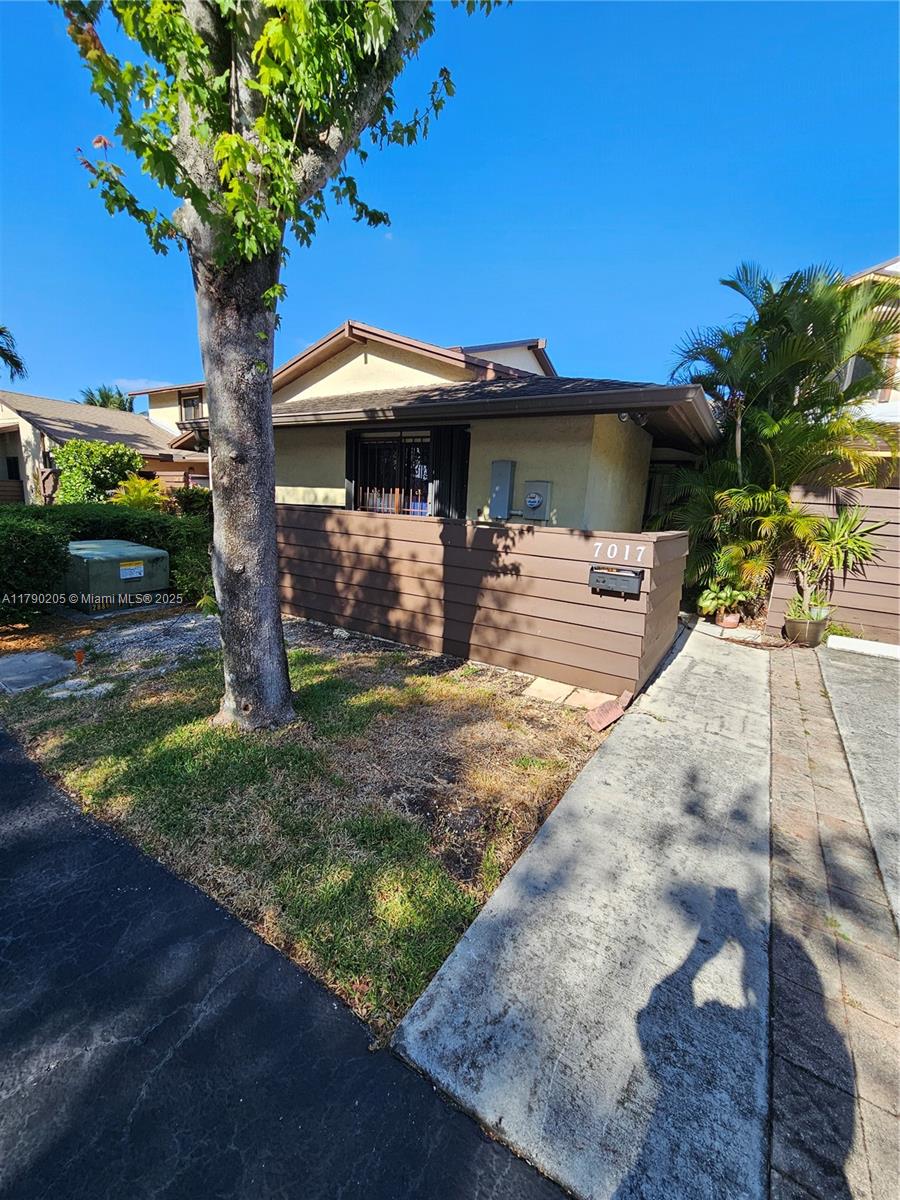 7017 SW 105th Ct # 7017