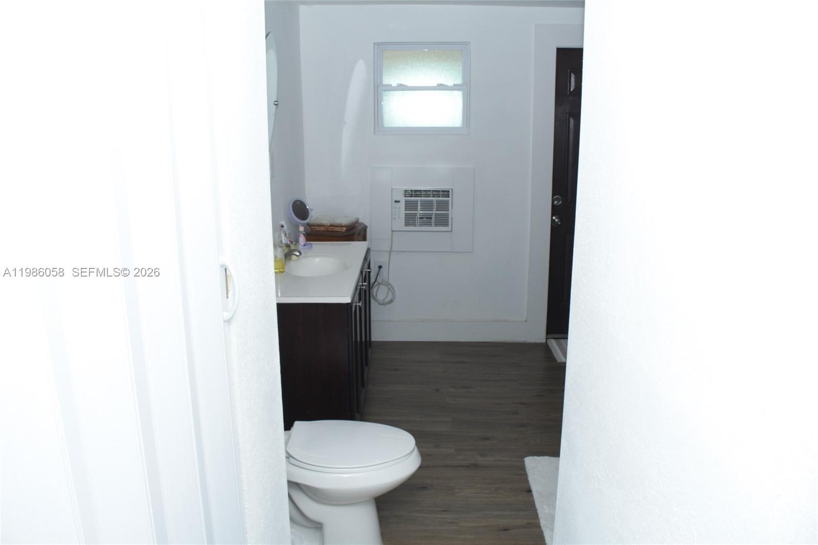 530 NE 110th Ter