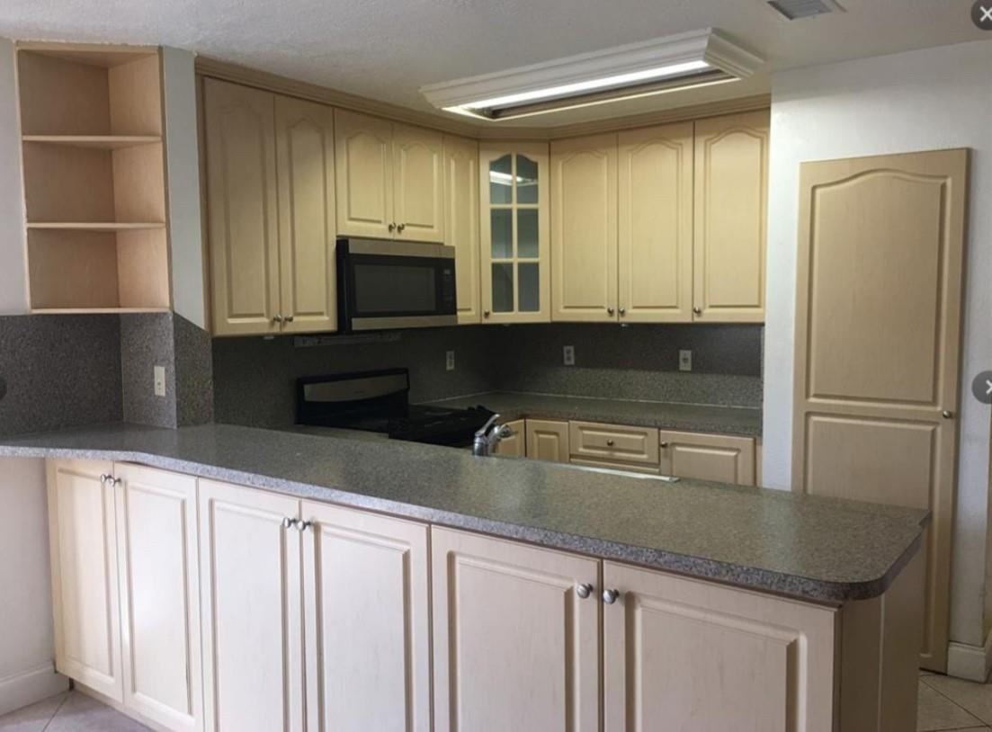 4350 SW 72nd Ter