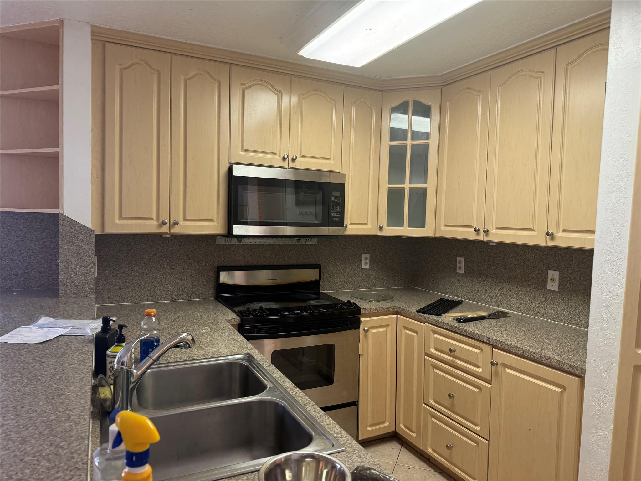 4350 SW 72nd Ter