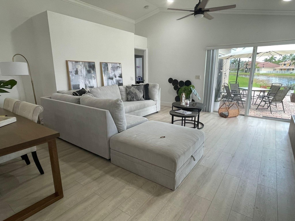 1416 Canary Island Dr