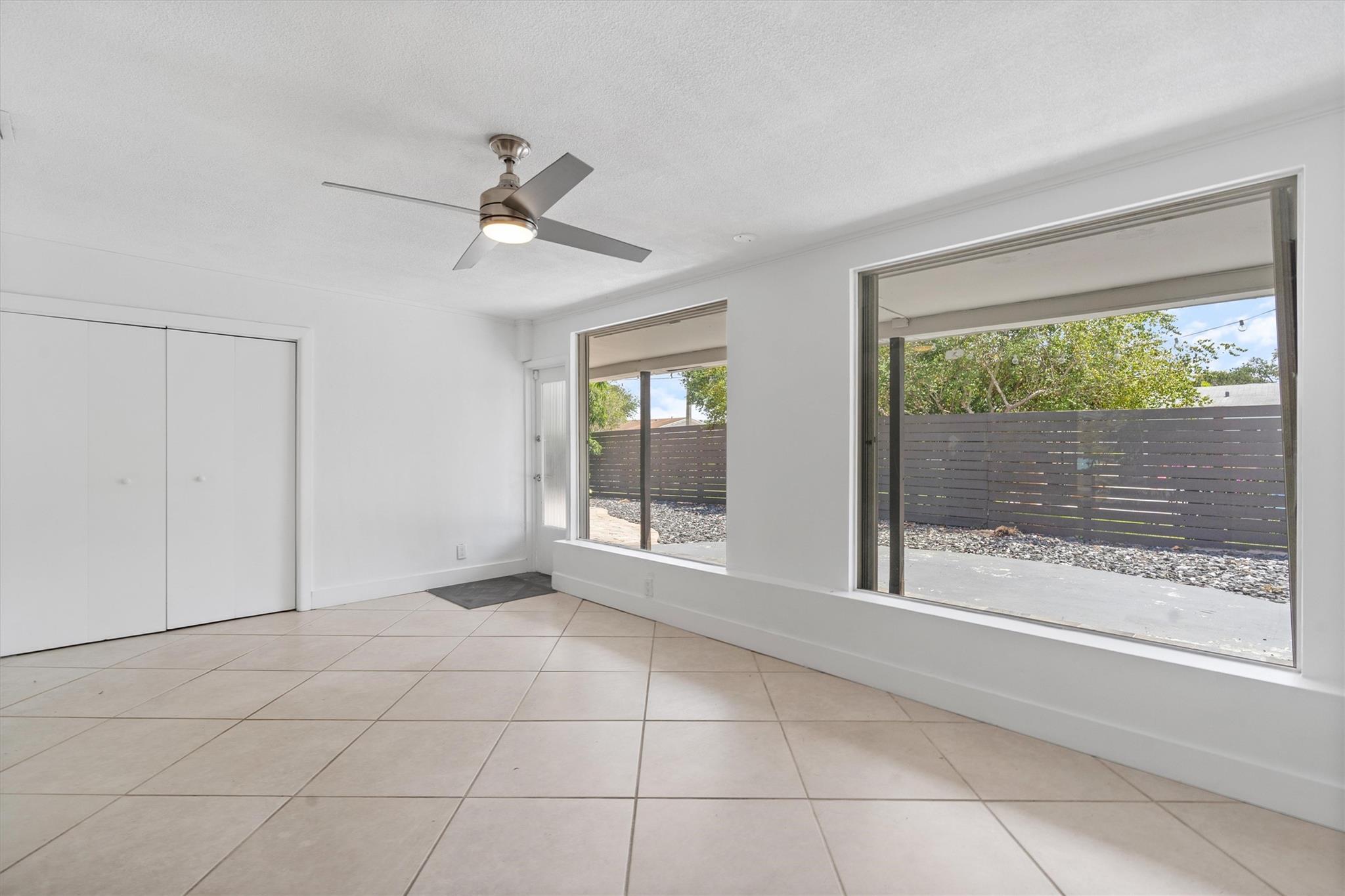 4460 NE 13th Ter