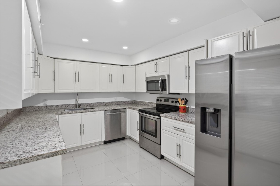 16475 Golf Club Rd 110