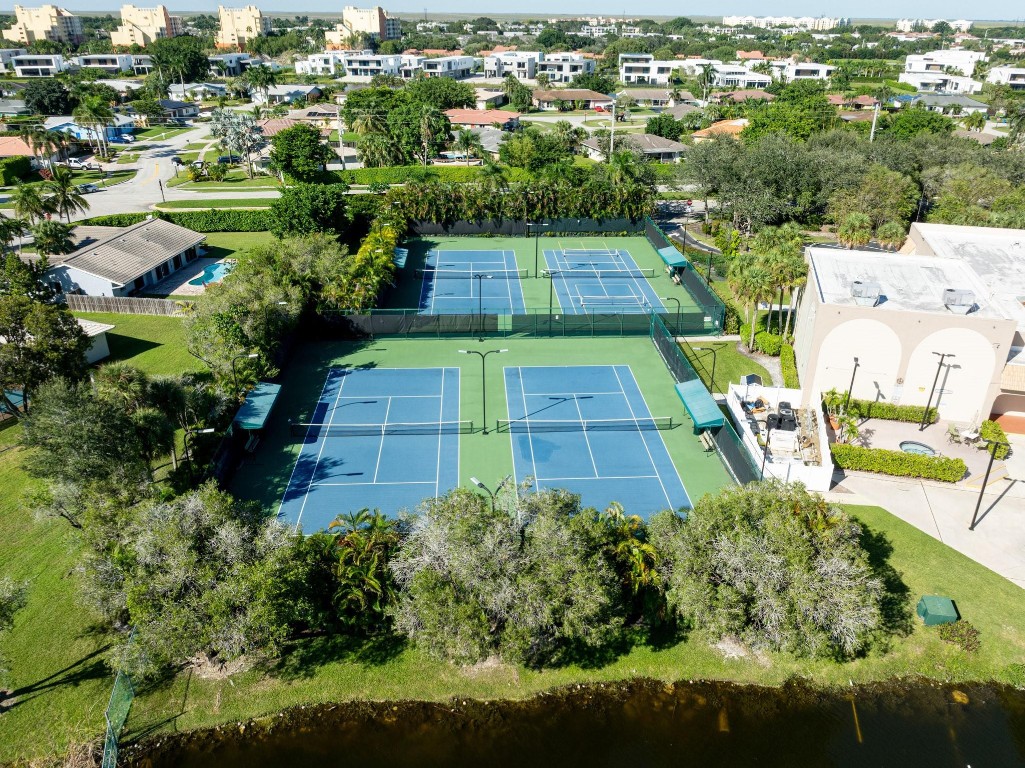 16475 Golf Club Rd 110