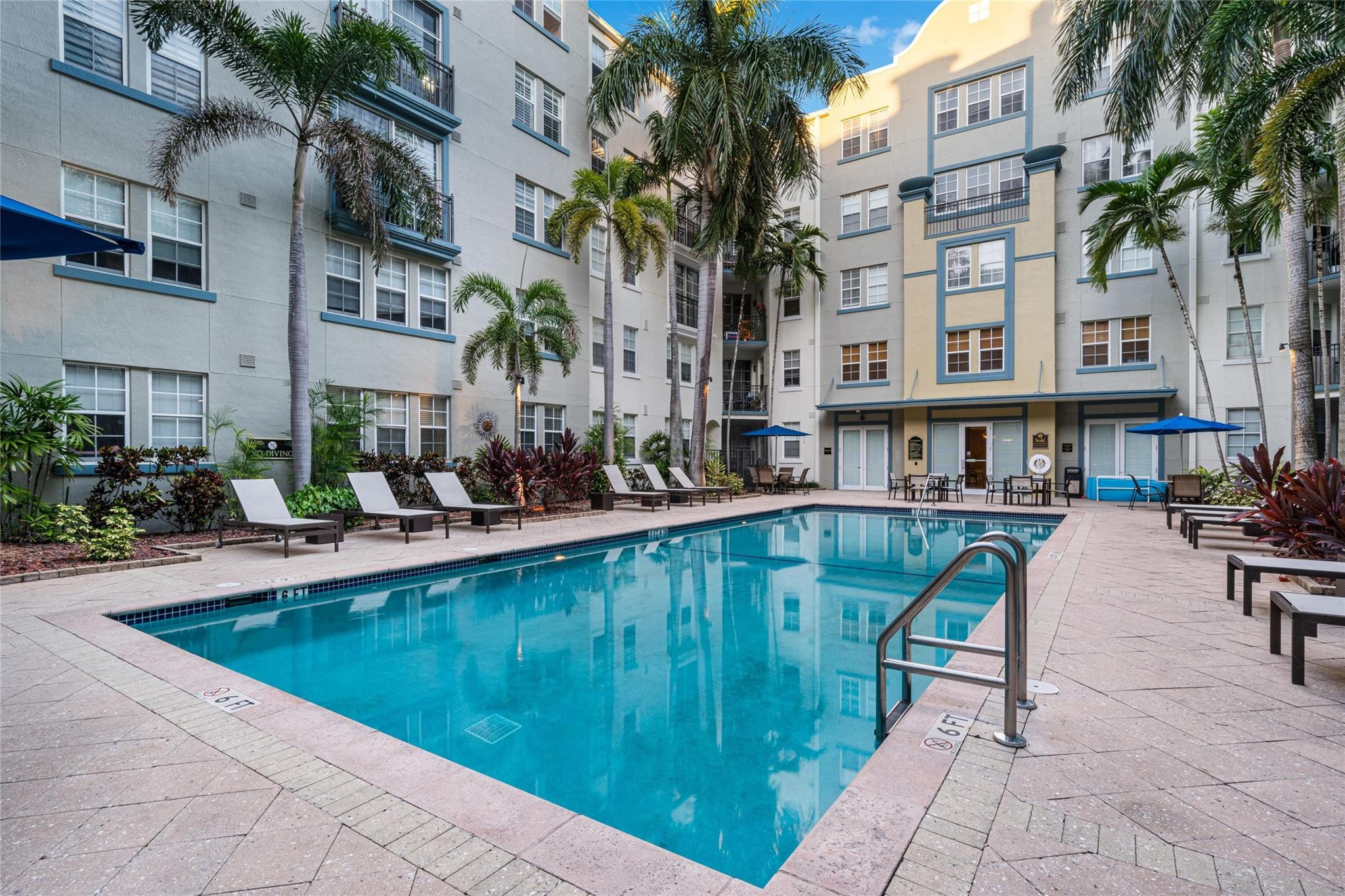 533 NE 3rd Ave 541