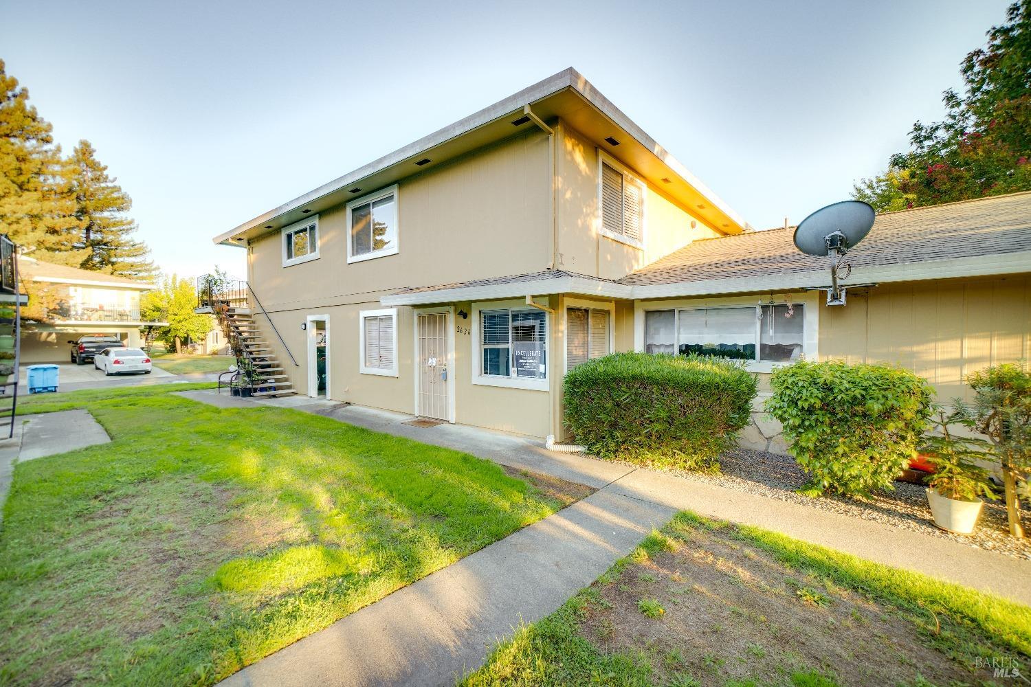 2626 Coffey Ln