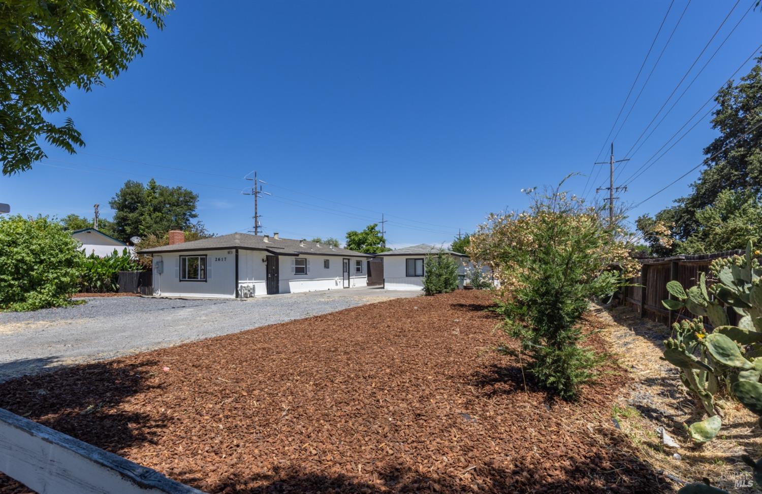 2617 W Steele Ln
