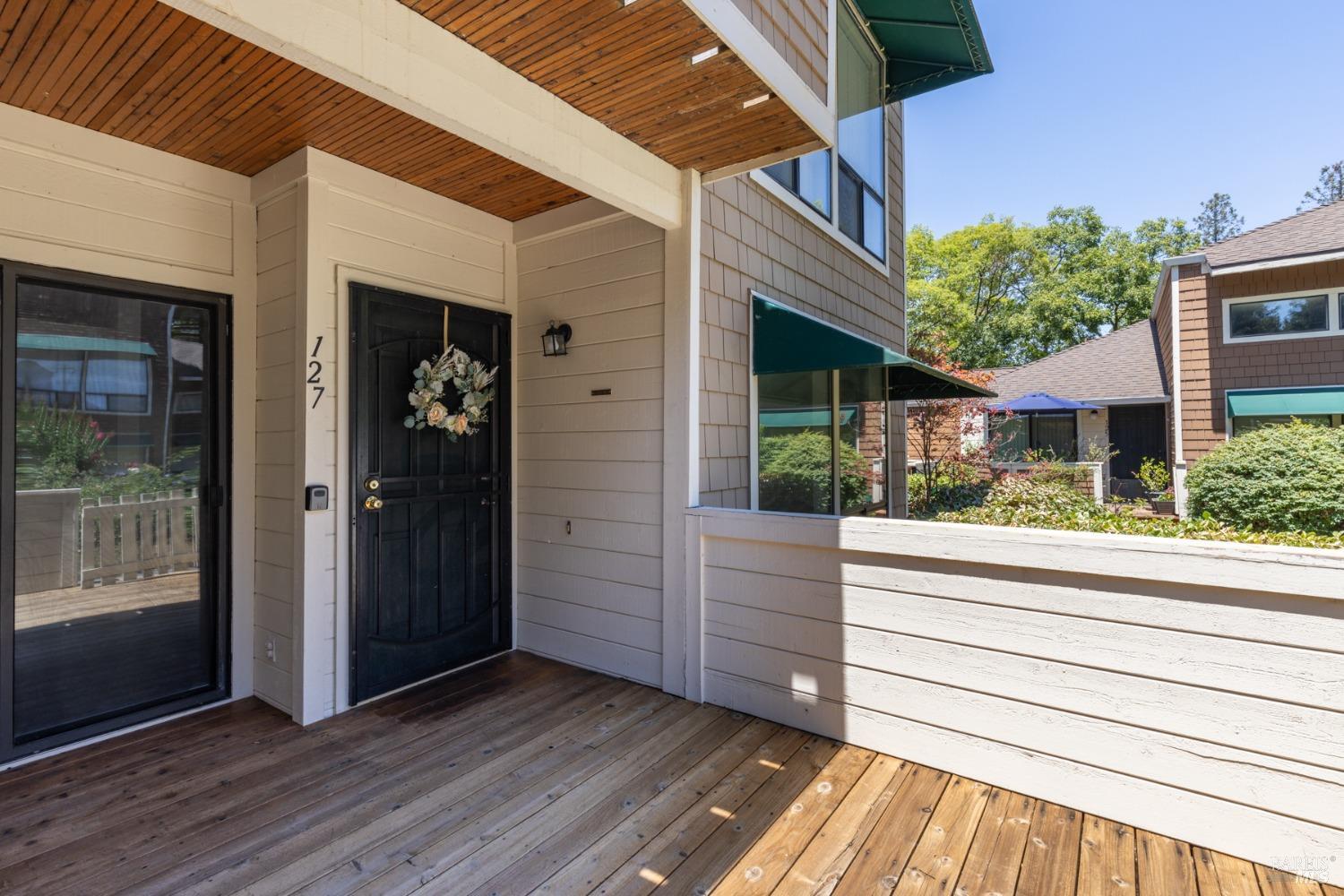 901 Russell Ave #127