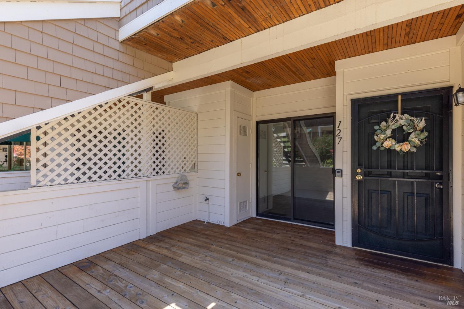 901 Russell Ave #127