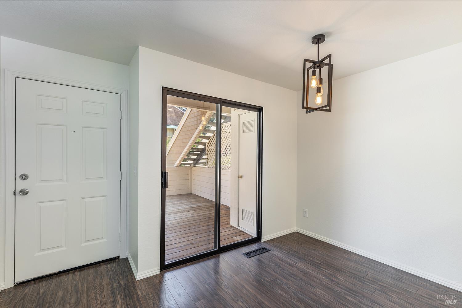 901 Russell Ave #127