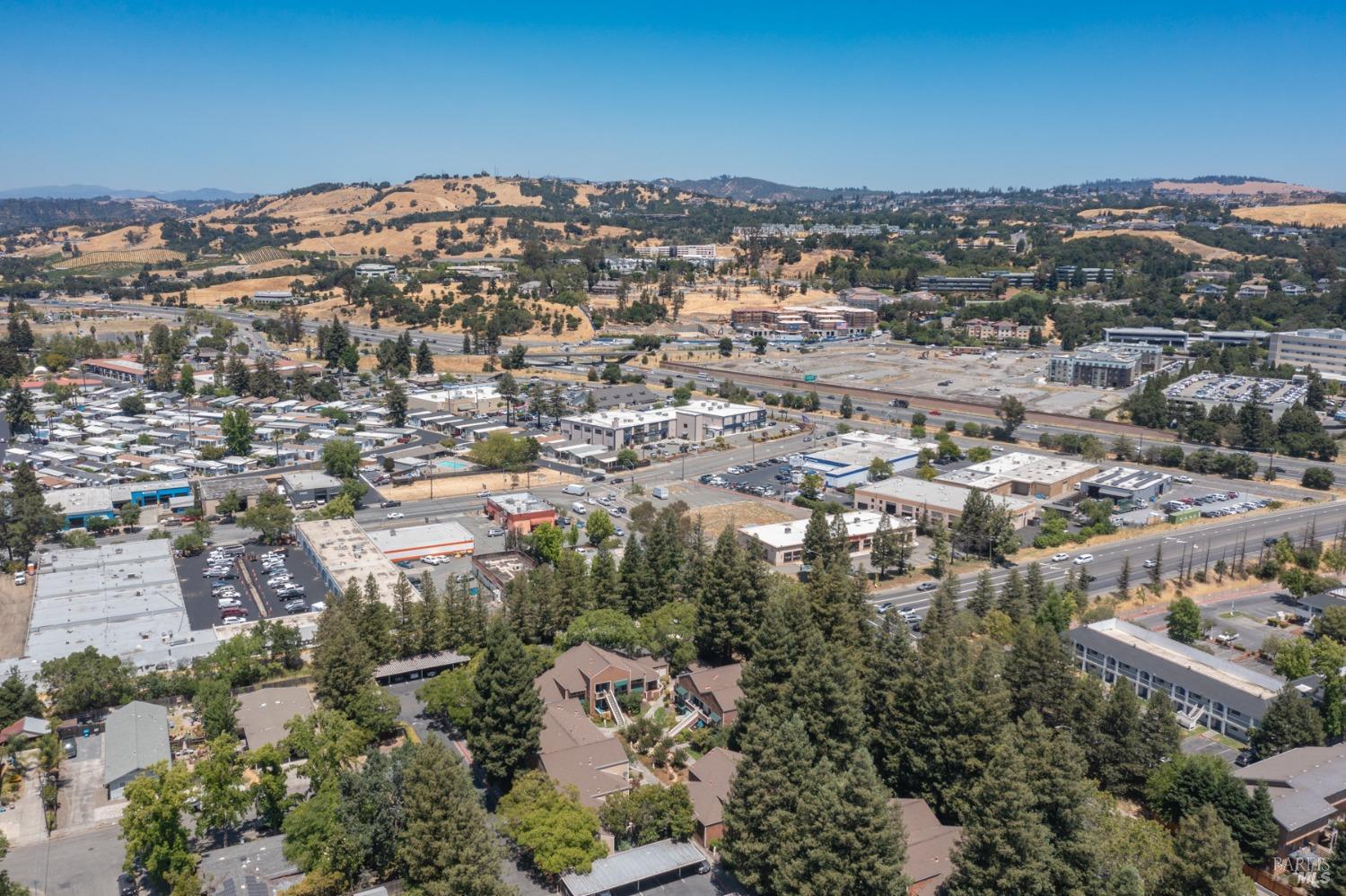 901 Russell Ave #127