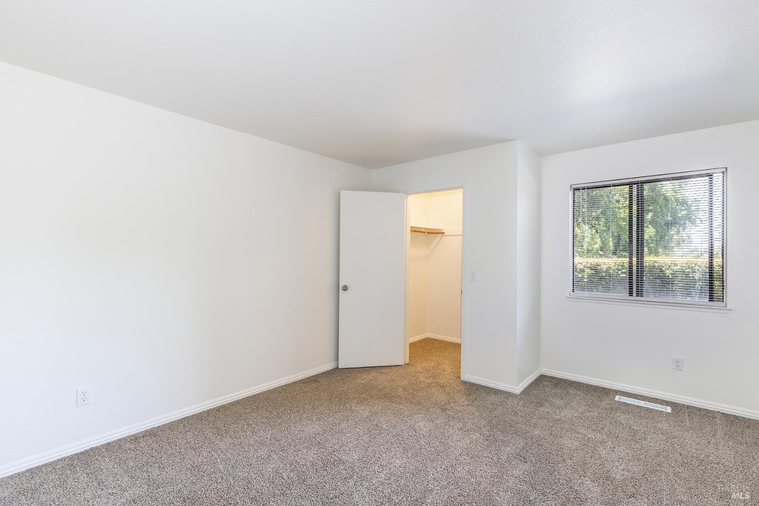 901 Russell Ave #127