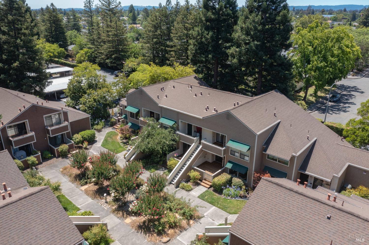 901 Russell Ave #127