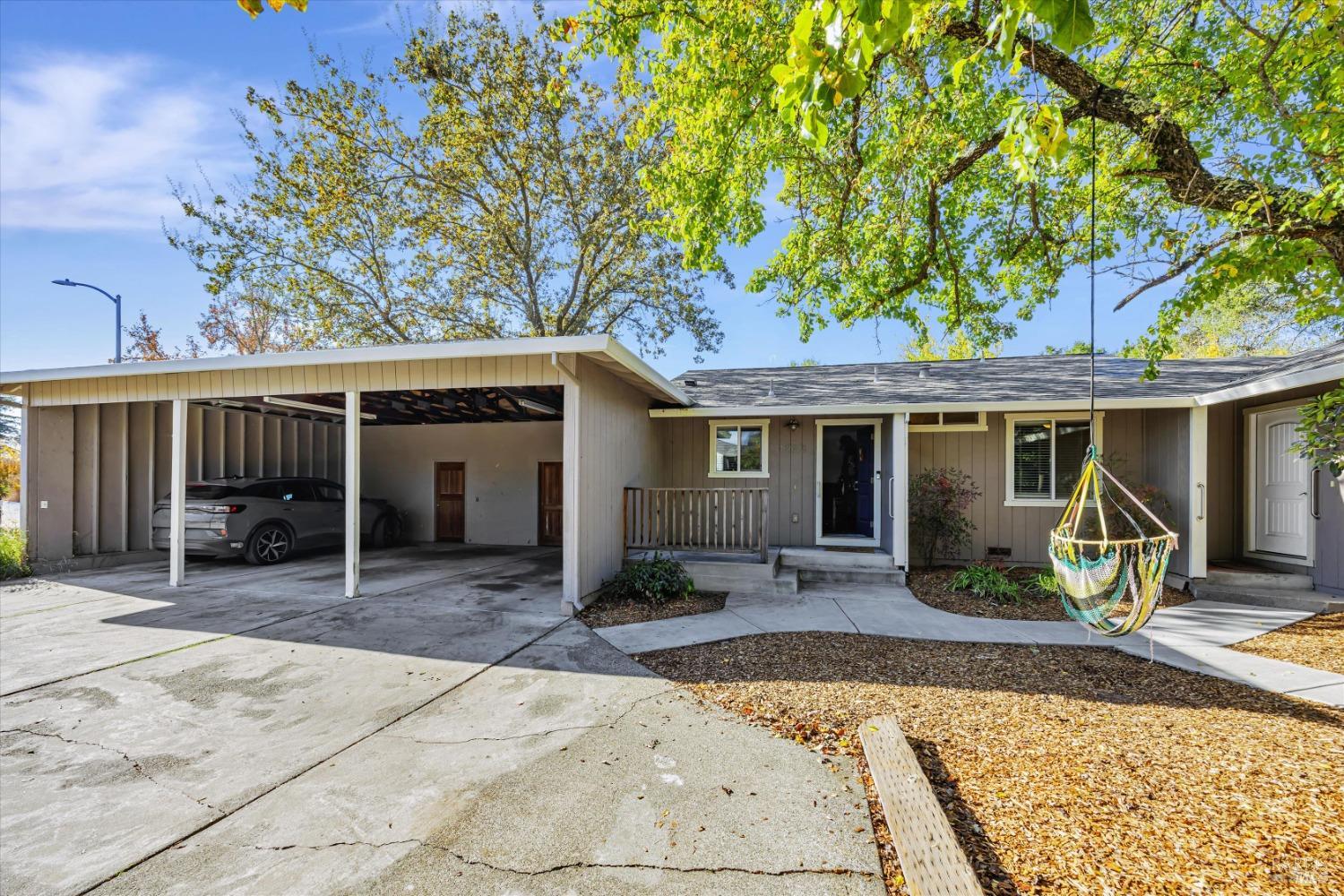 1223 Butte Ct