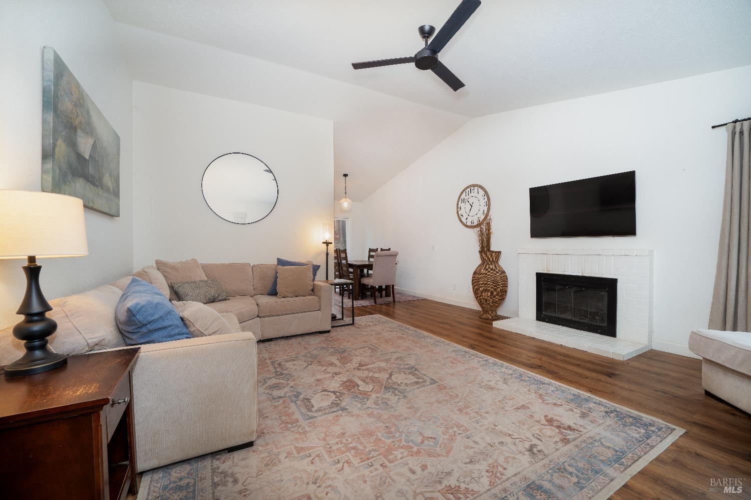 248 Buena Tierra Way