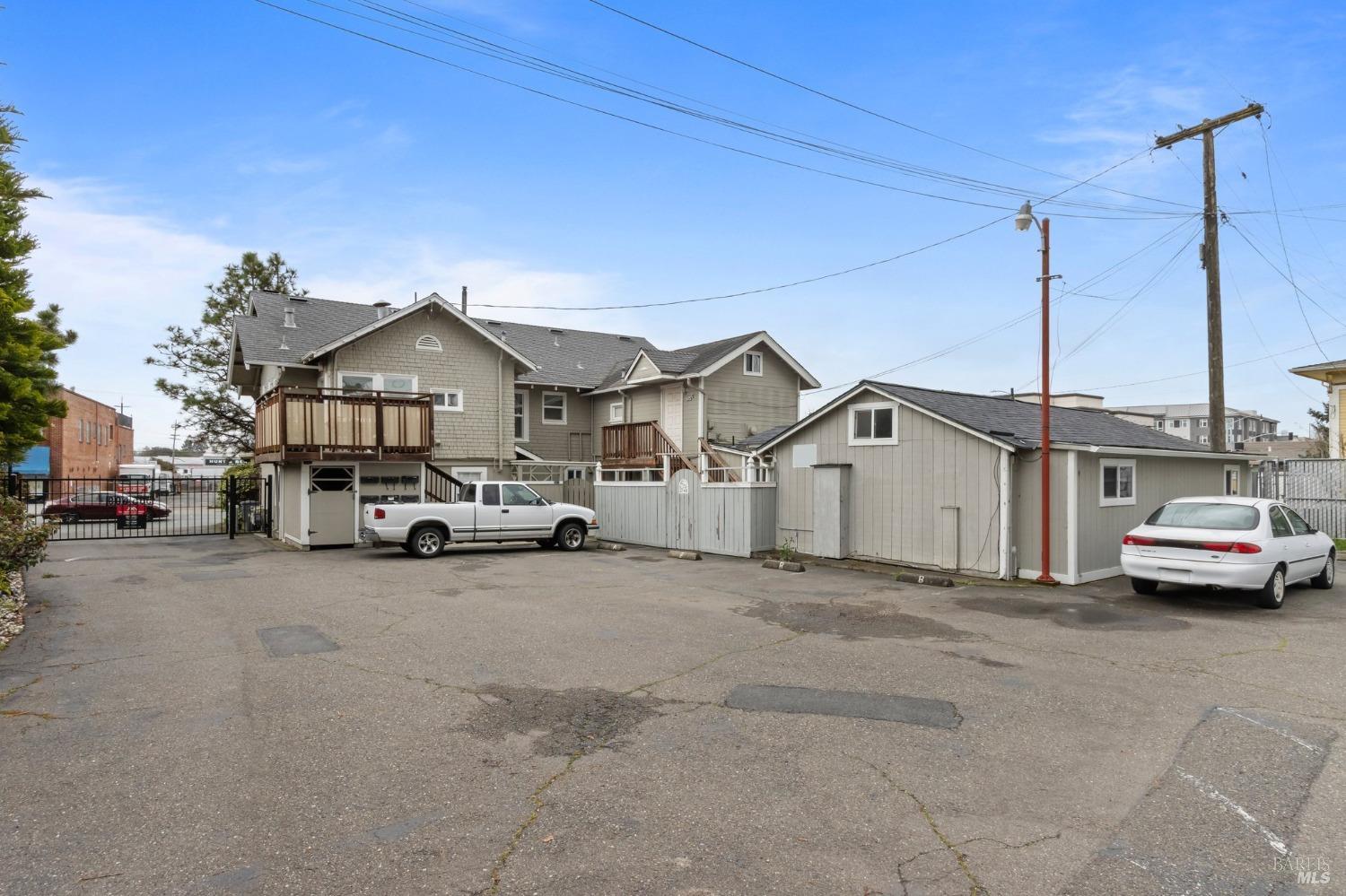 505 Petaluma Boulevard N