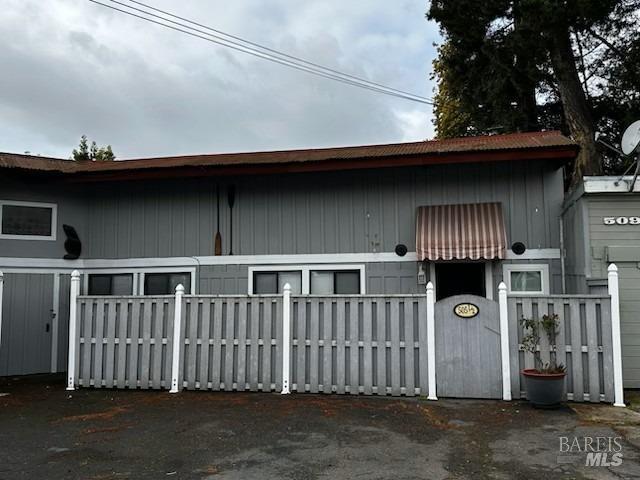 505 Petaluma Boulevard N