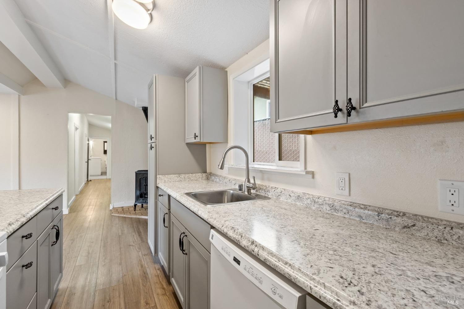 505 Petaluma Boulevard N