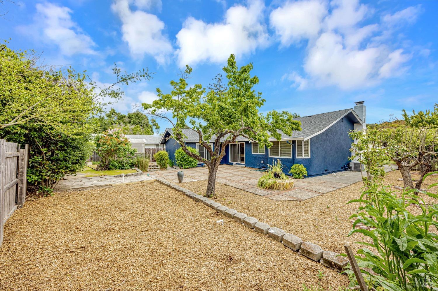 1543 Cunningham Way