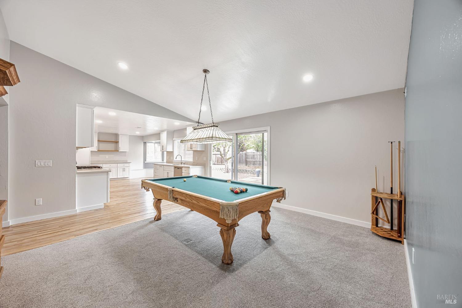 1543 Cunningham Way