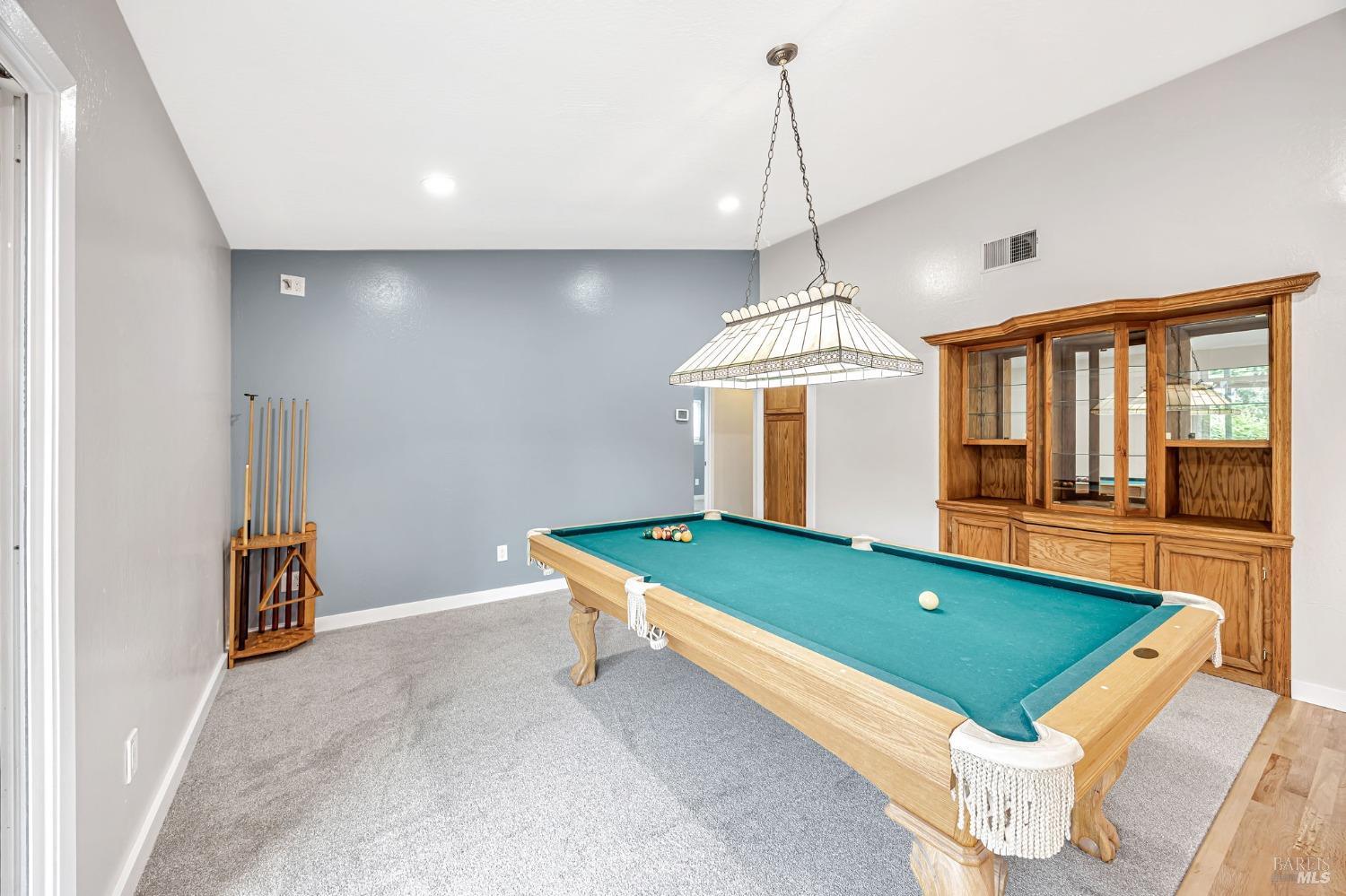 1543 Cunningham Way