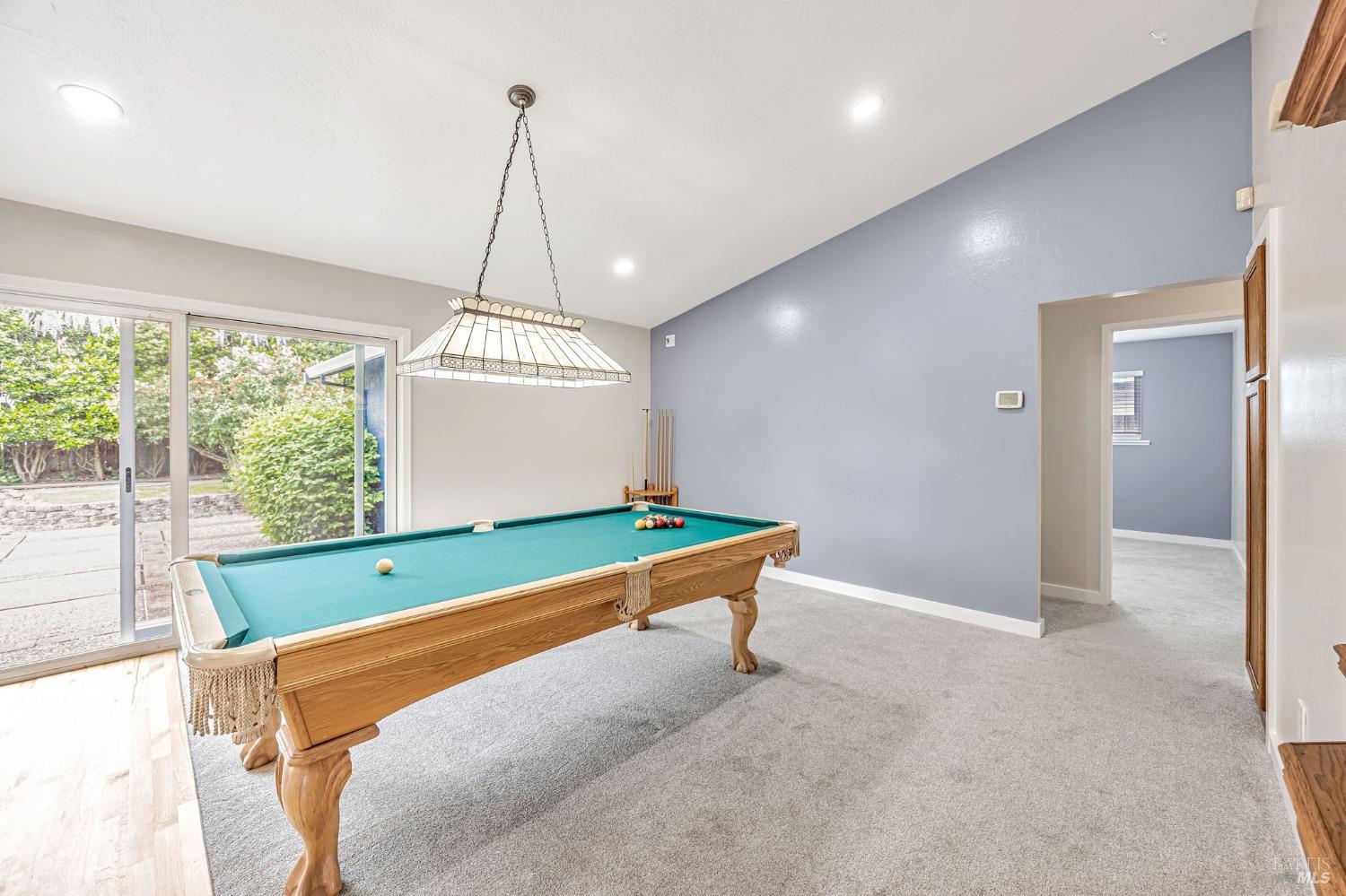 1543 Cunningham Way