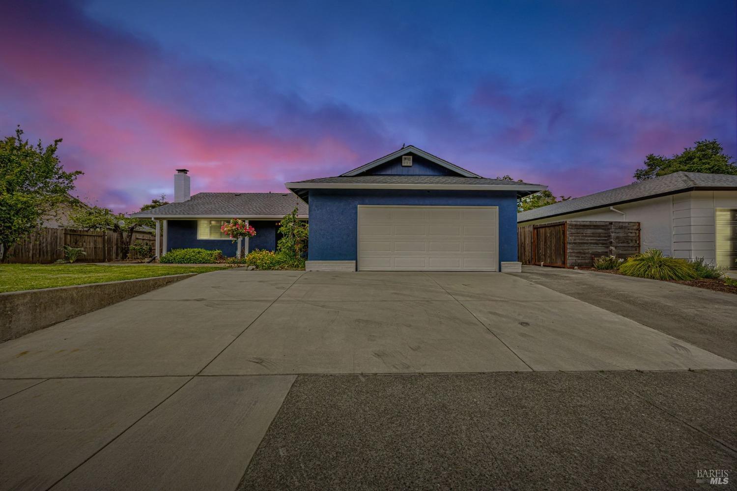 1543 Cunningham Way