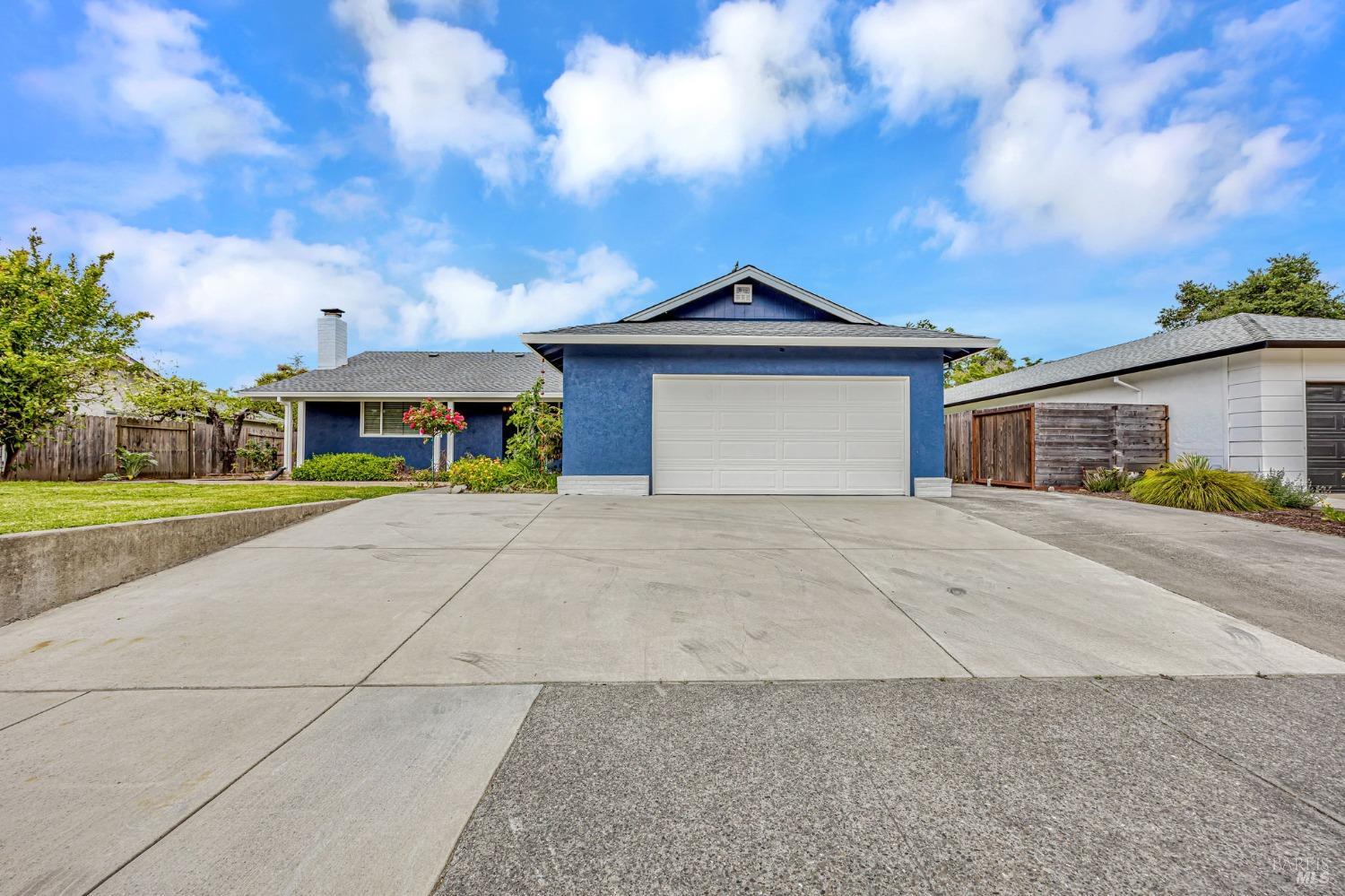 1543 Cunningham Way