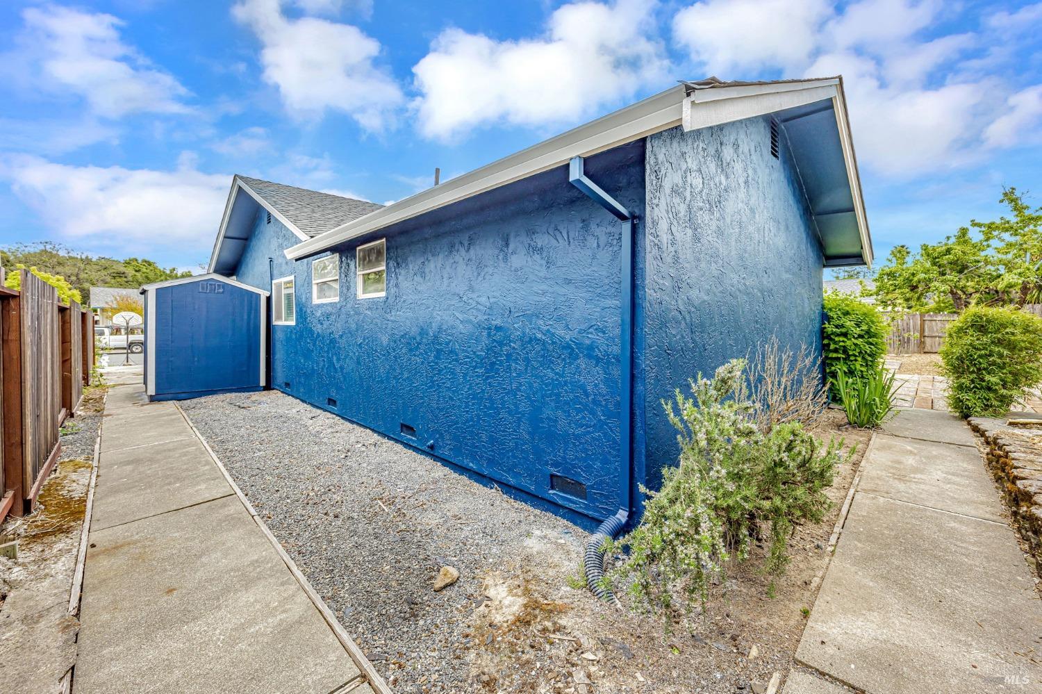 1543 Cunningham Way
