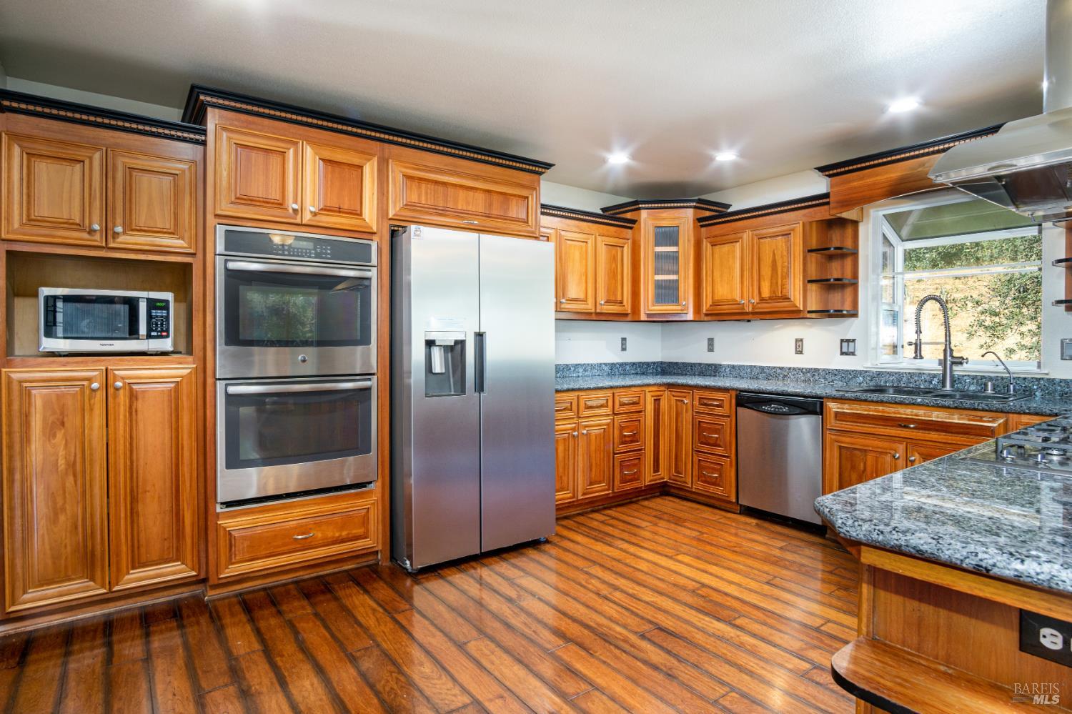 16544 Hacienda Ct