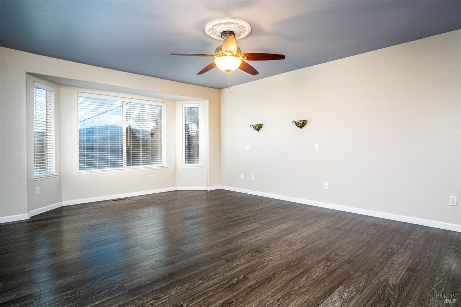 16544 Hacienda Ct