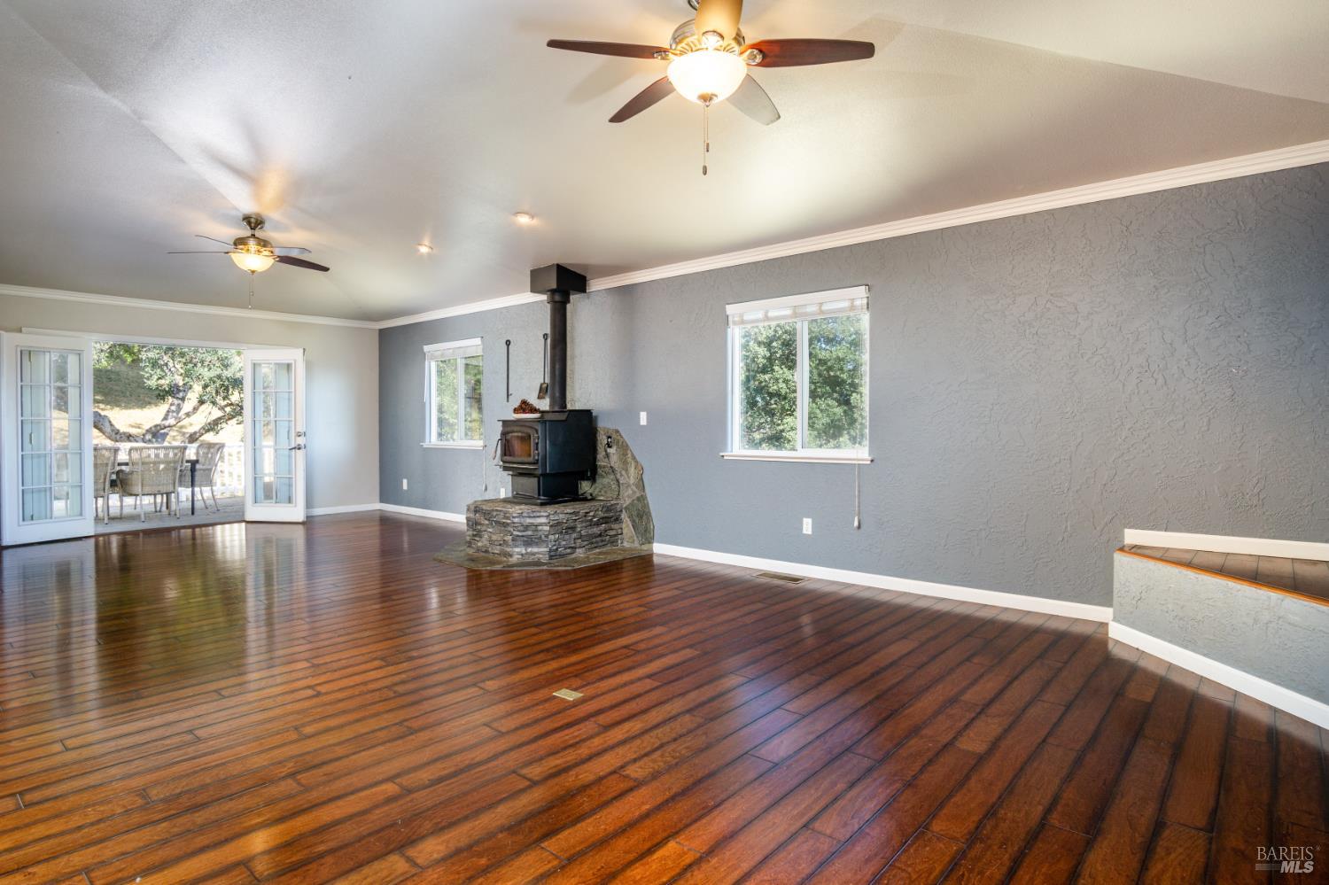 16544 Hacienda Ct