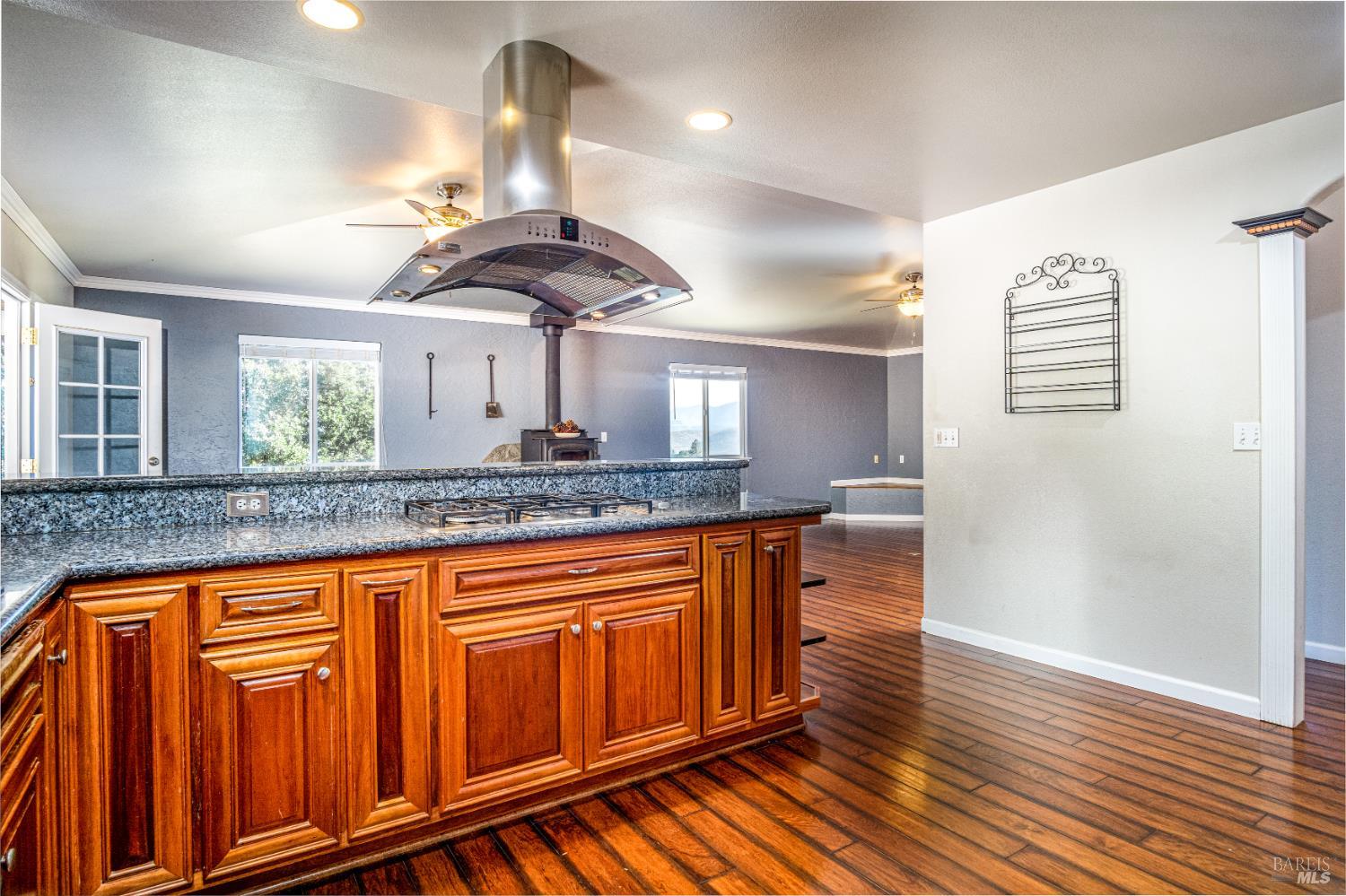 16544 Hacienda Ct