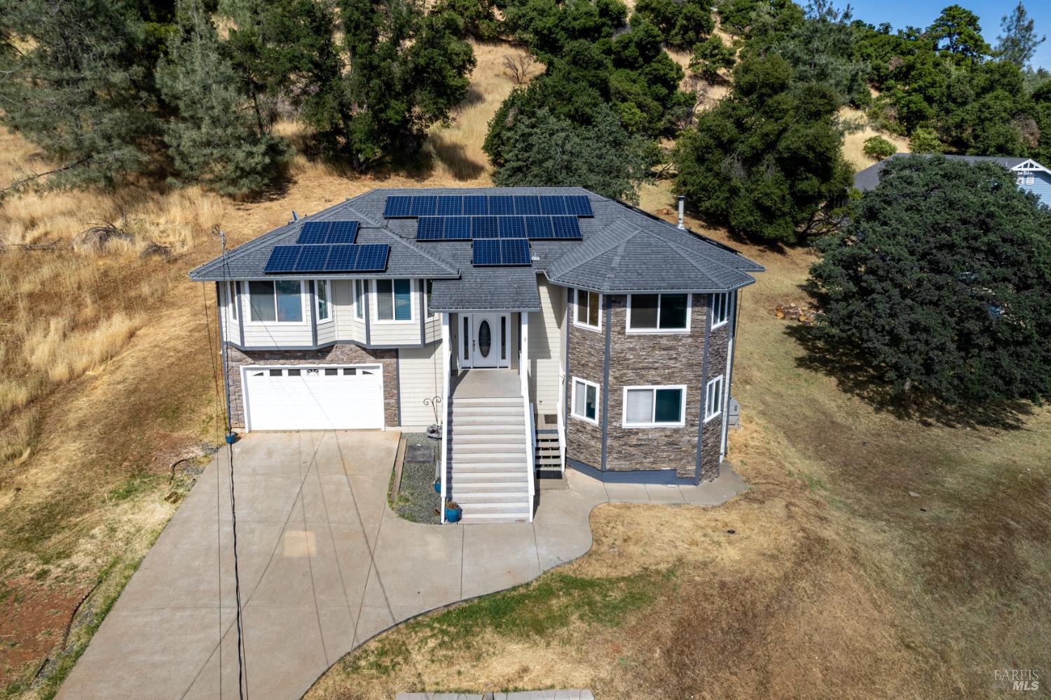 16544 Hacienda Ct