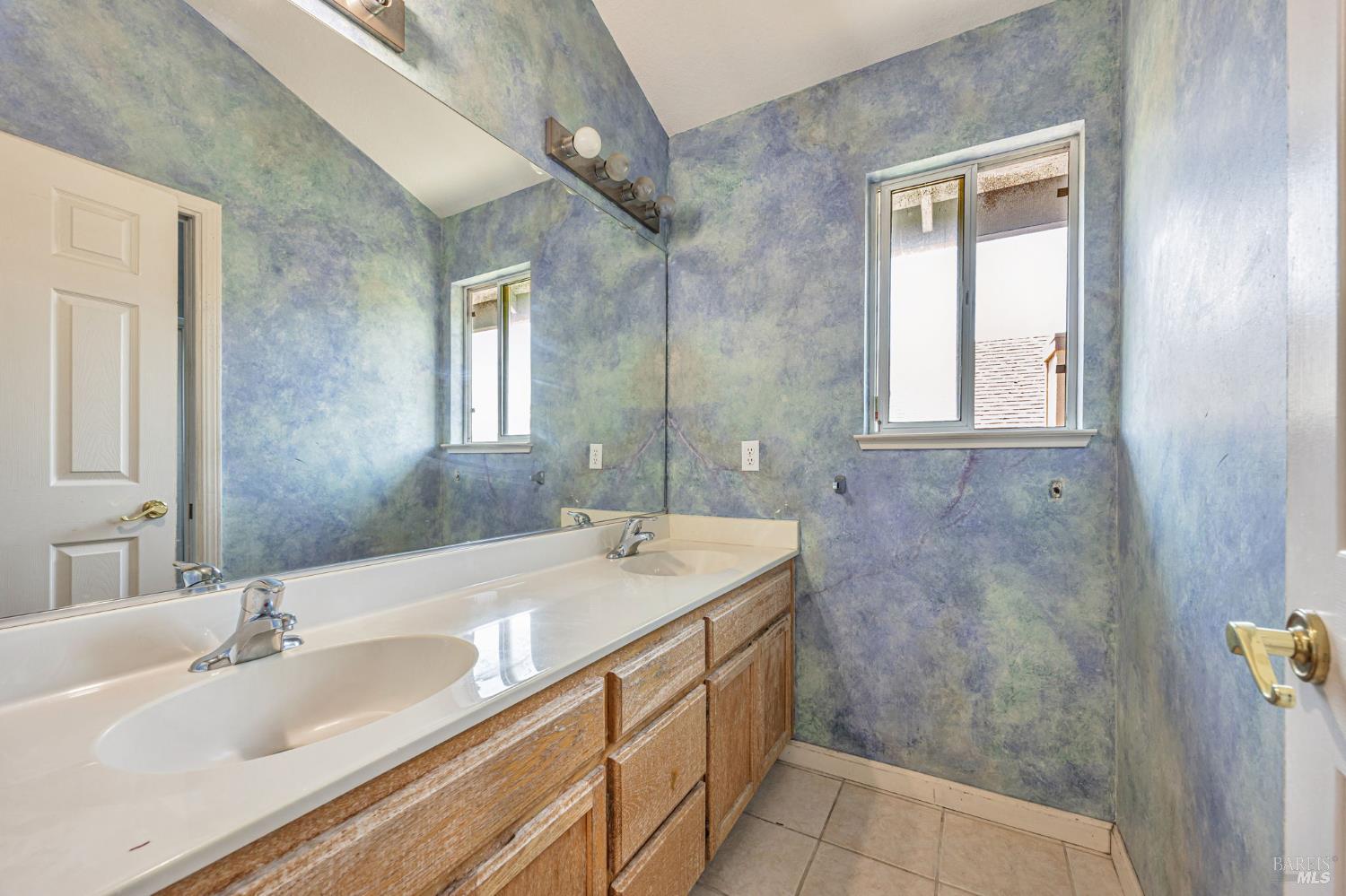 2132 Rachel Dr