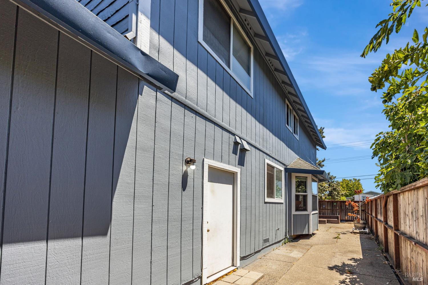 2132 Rachel Dr