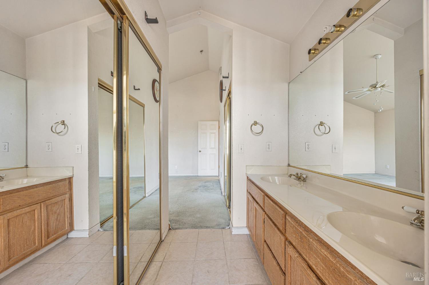 2132 Rachel Dr