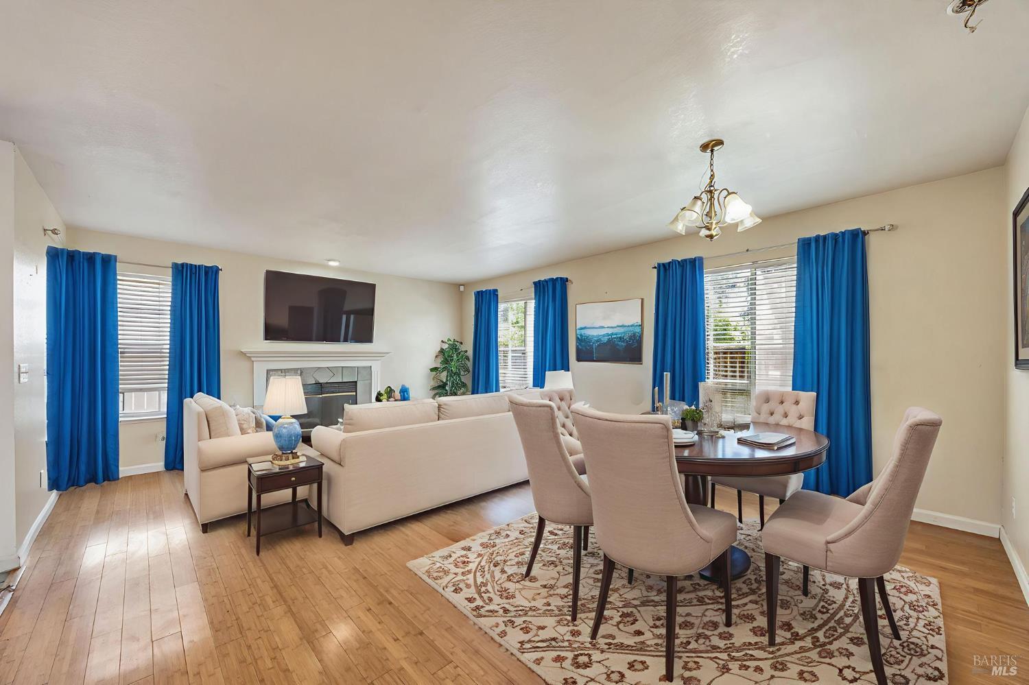 2132 Rachel Dr