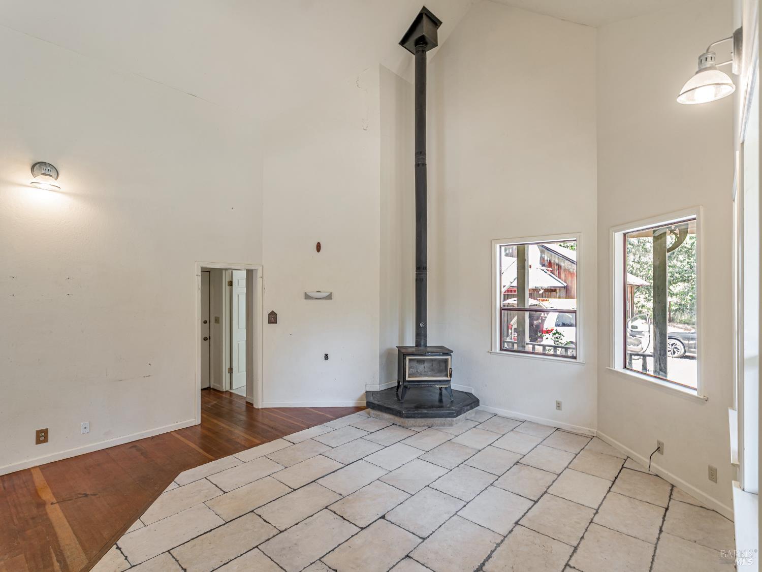 480 Pearl St