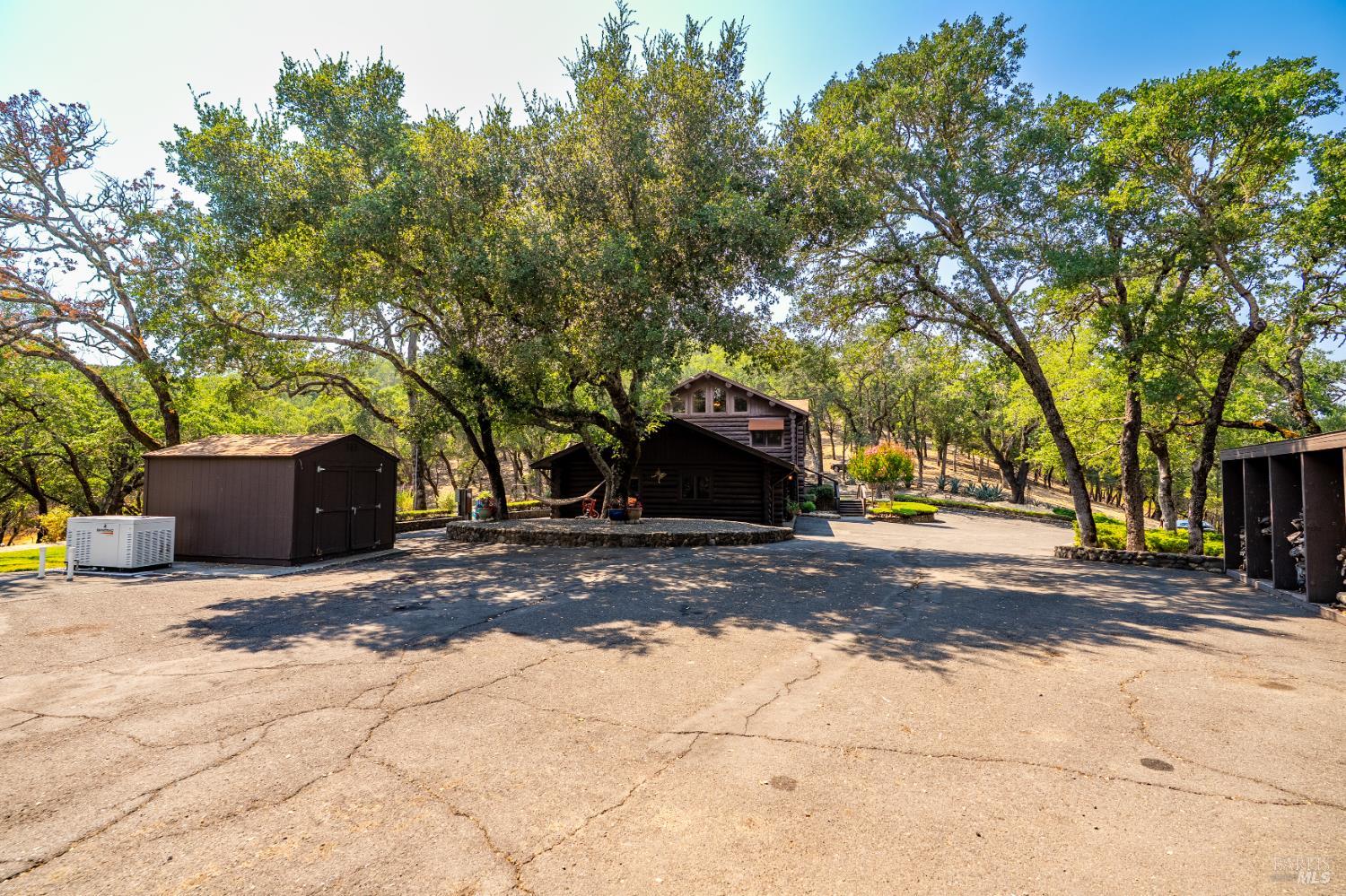 700 Petrified Forest Rd