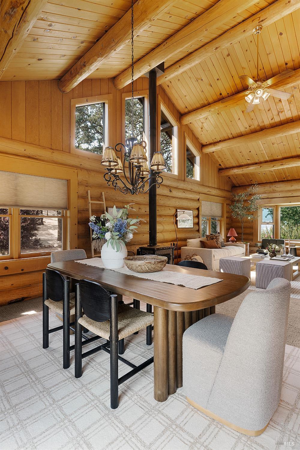 700 Petrified Forest Rd