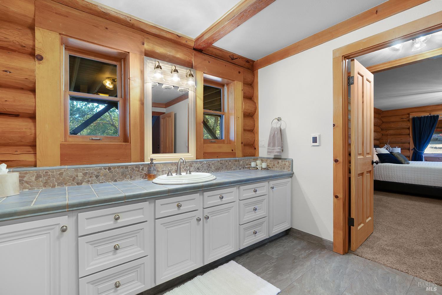 700 Petrified Forest Rd