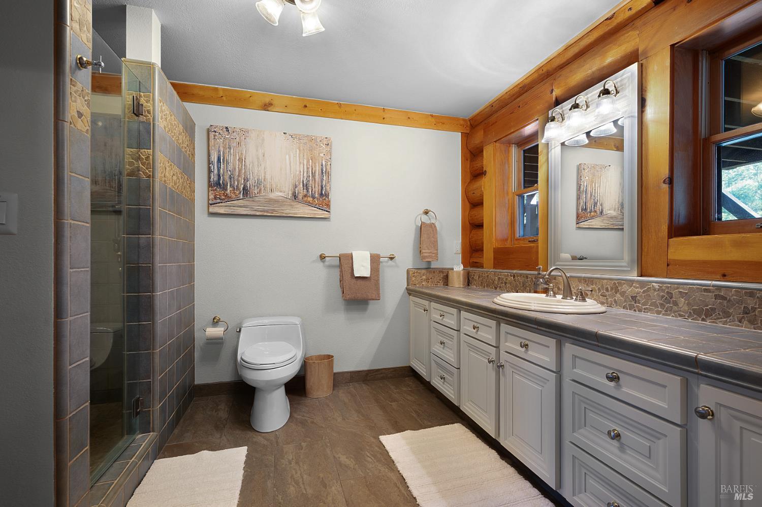 700 Petrified Forest Rd