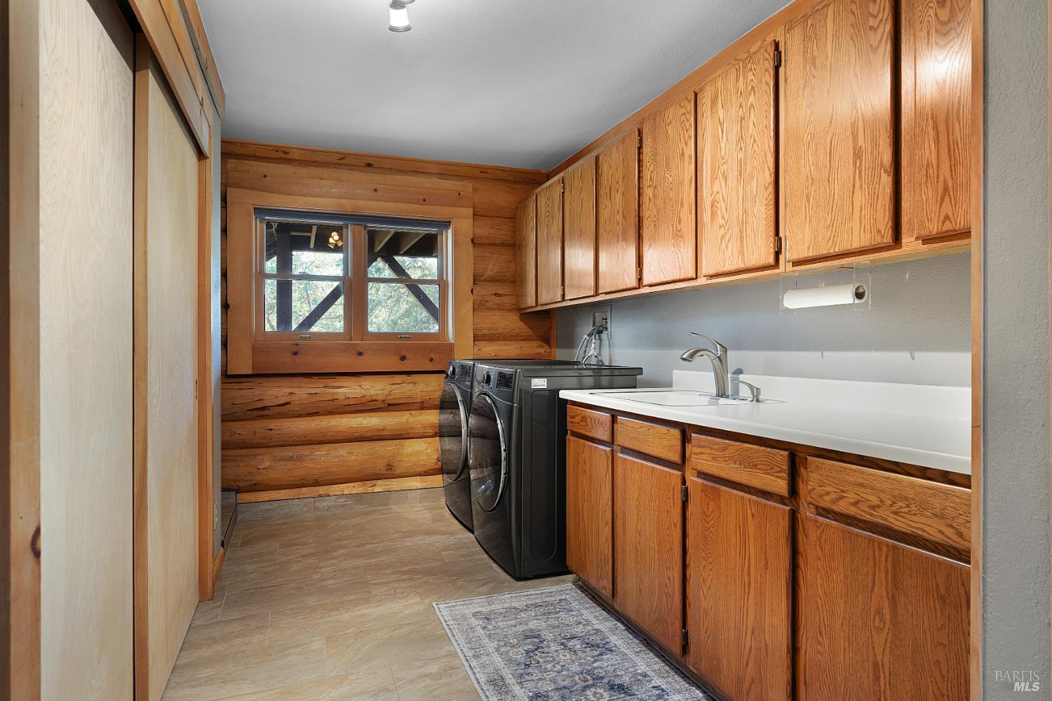 700 Petrified Forest Rd