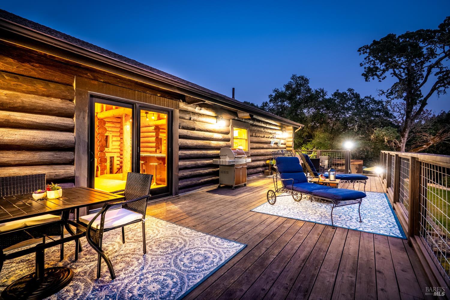 700 Petrified Forest Rd