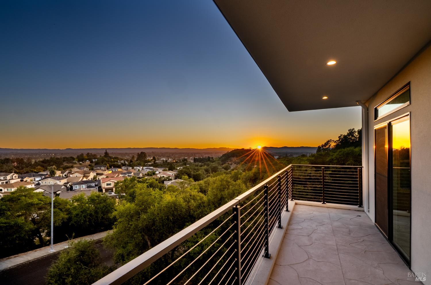 1966 Viewpointe Cir
