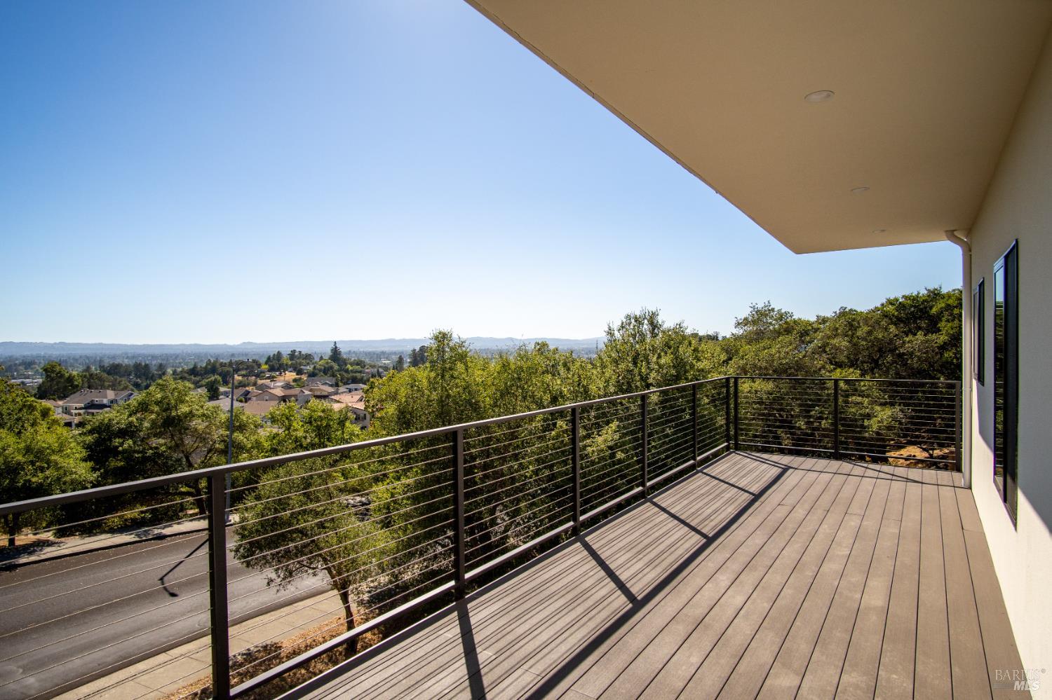 1966 Viewpointe Cir