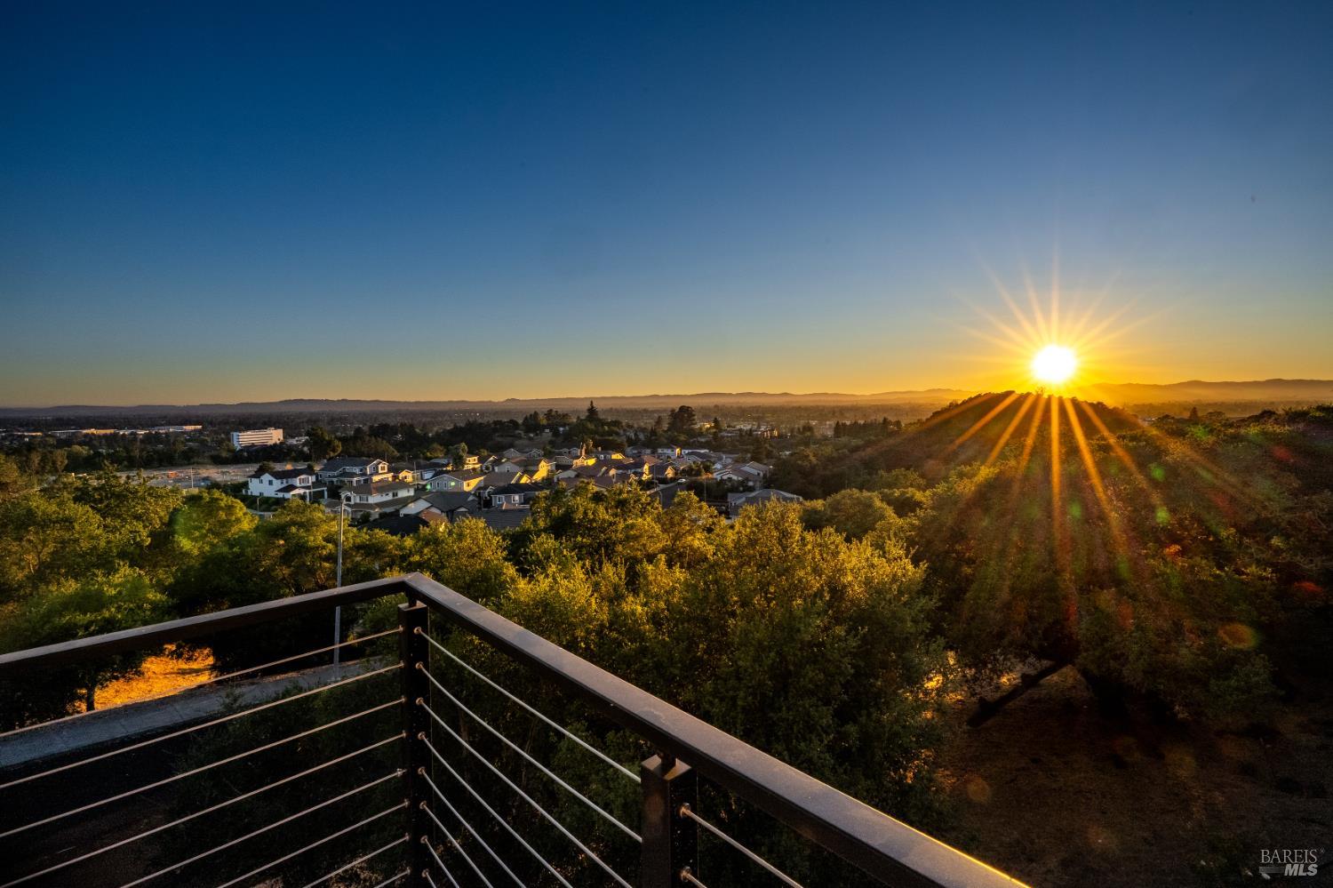 1966 Viewpointe Cir
