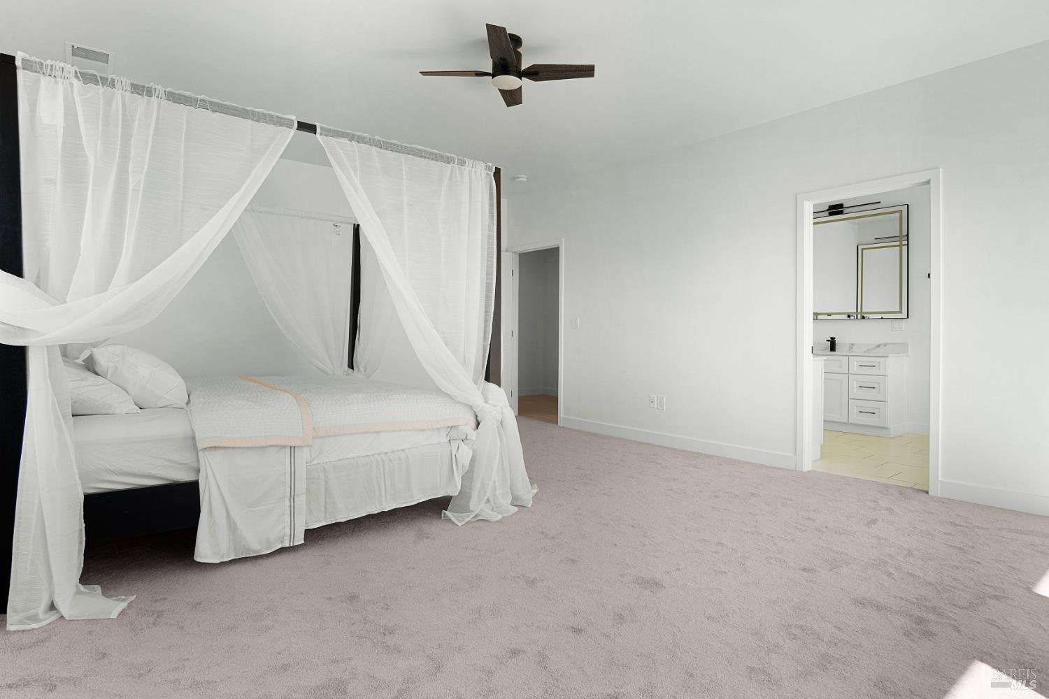 1966 Viewpointe Cir